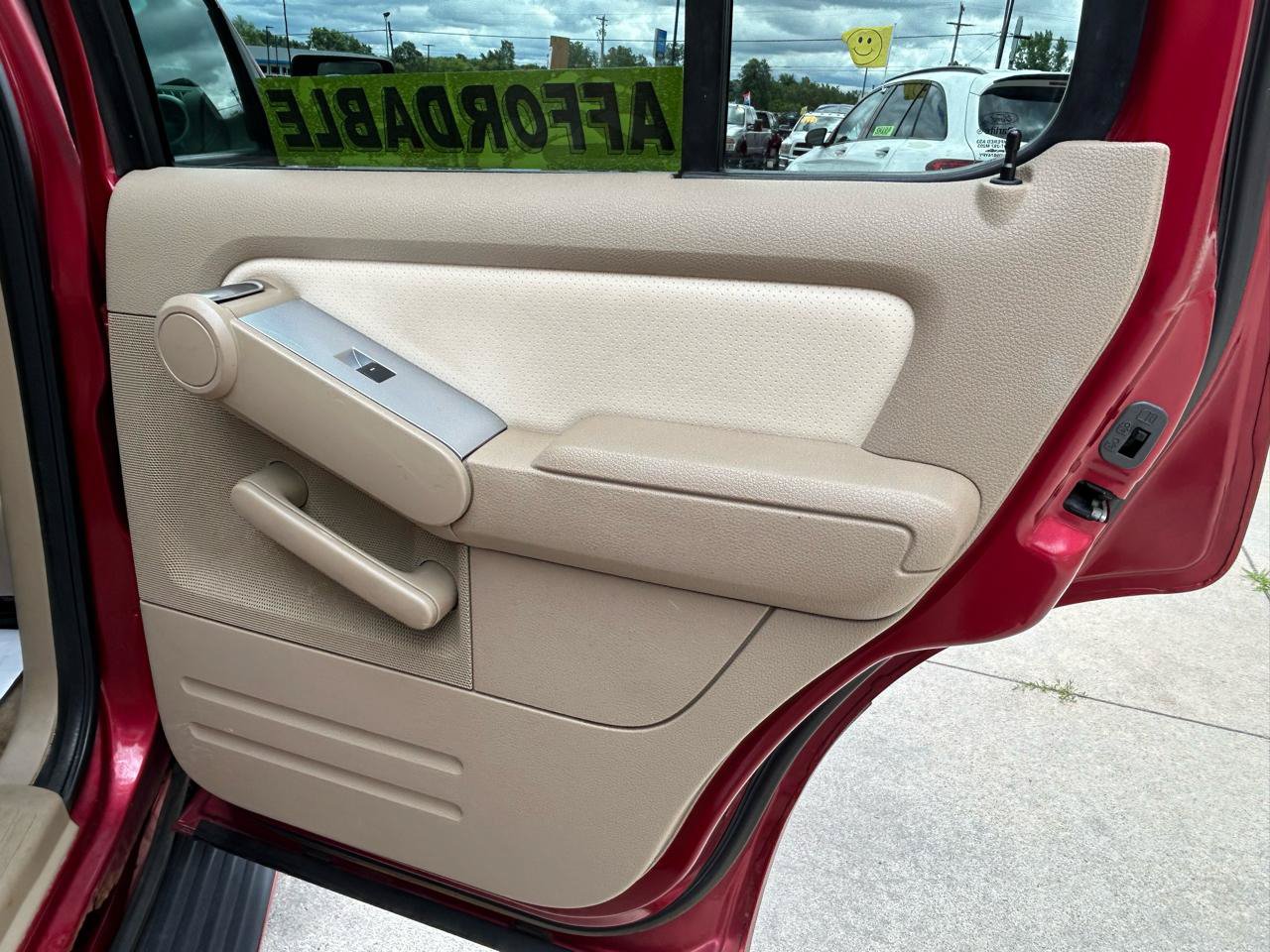 Used 2007 Mercury Mountaineer AWD image 16