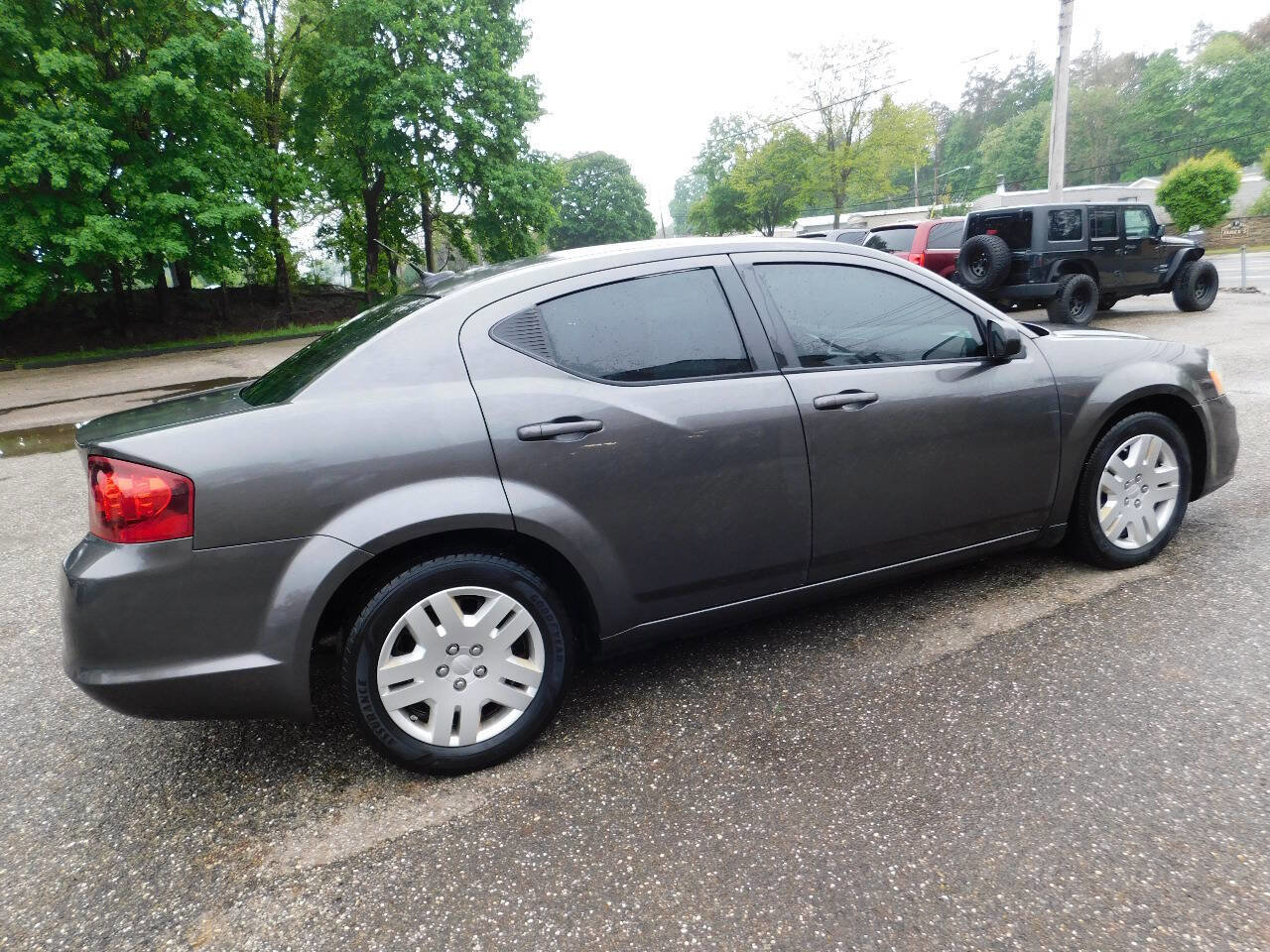 Used 2014 Dodge Avenger SE w/ Quick Order Package 27Z SE V6 FWD image 10