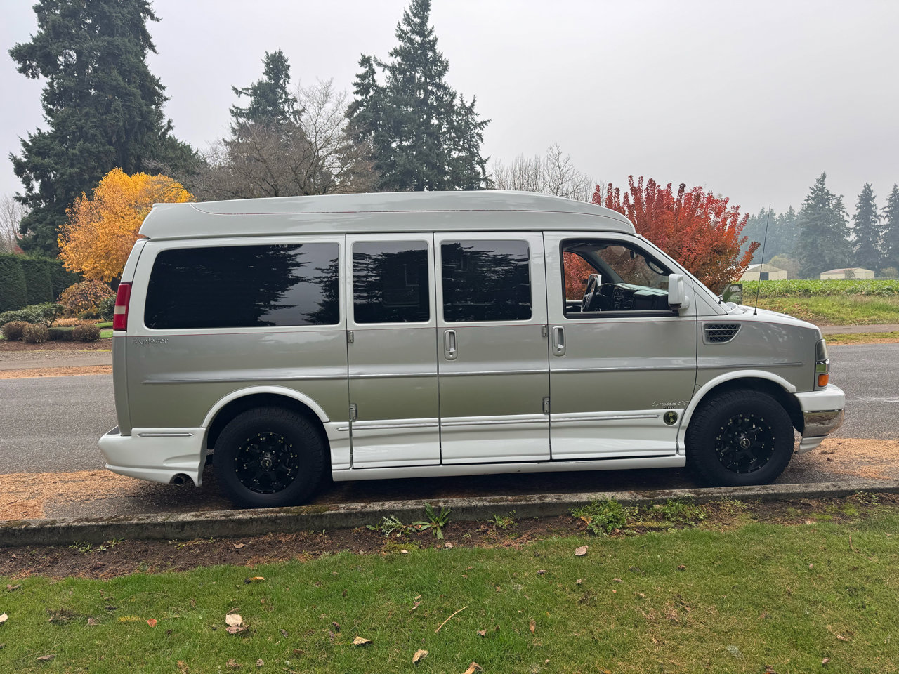 Used 2008 Chevrolet Express 1500 AWD w/ Preferred Equipment Group image 6