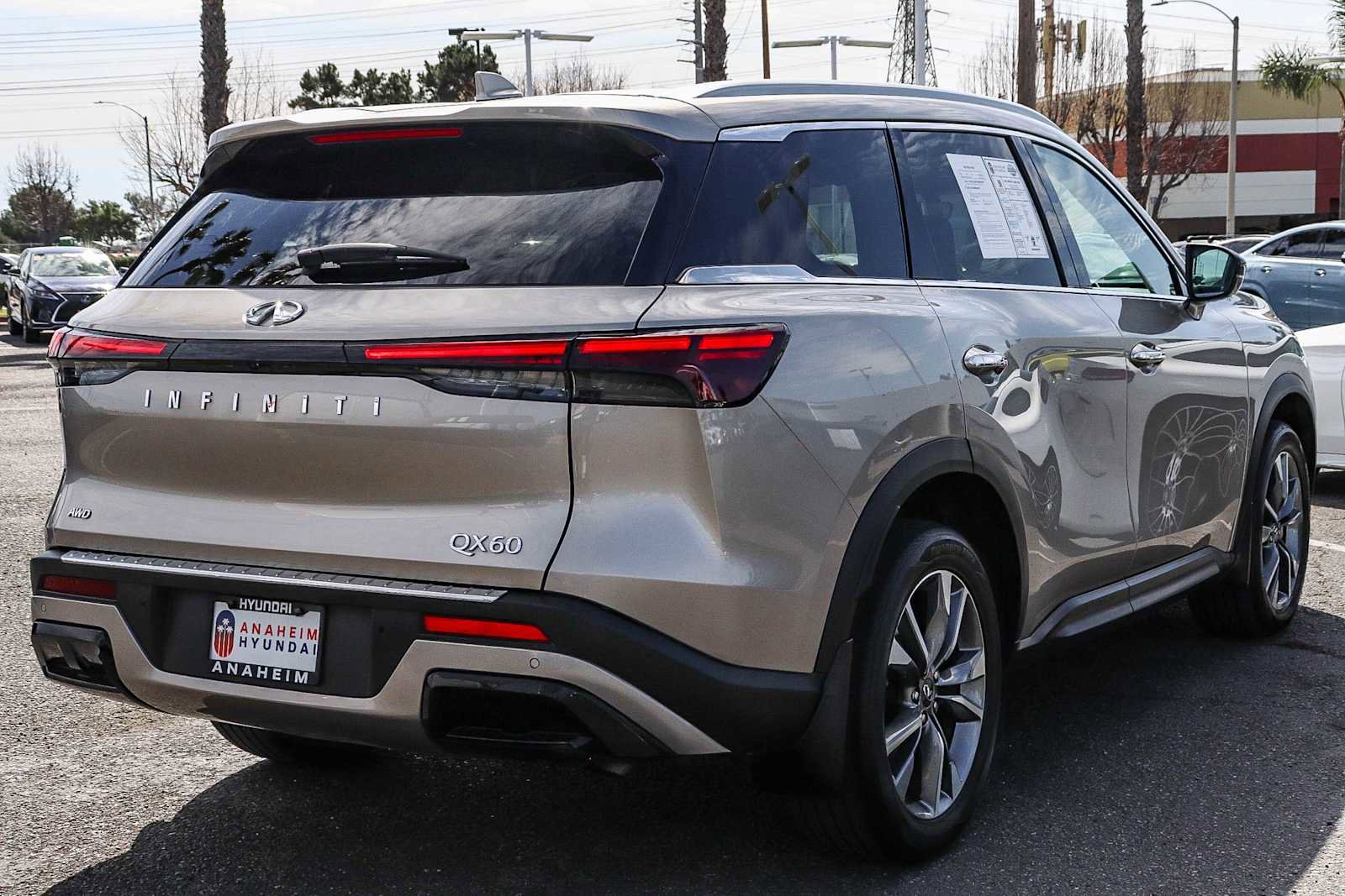 Used 2023 INFINITI QX60 Luxe w/ Cargo Package image 6