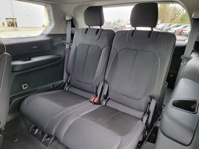 Certified 2023 Jeep Grand Cherokee L Laredo w/ Luxury Tech Group I AWD/4WD image 22