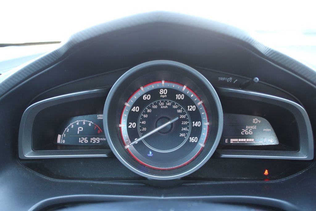 Used 2015 MAZDA MAZDA3 i Touring w/ Technology Package image 33