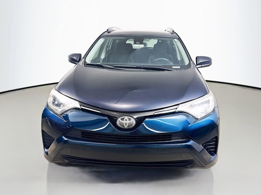 Used 2017 Toyota RAV4 LE FWD image 2