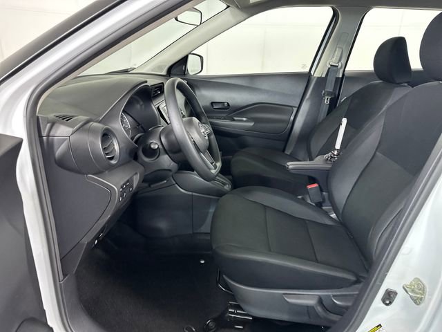 Used 2025 Nissan Kicks Play S image 11