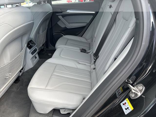 Certified 2025 Audi Q5 2.0T Premium w/ Convenience Plus Package image 15
