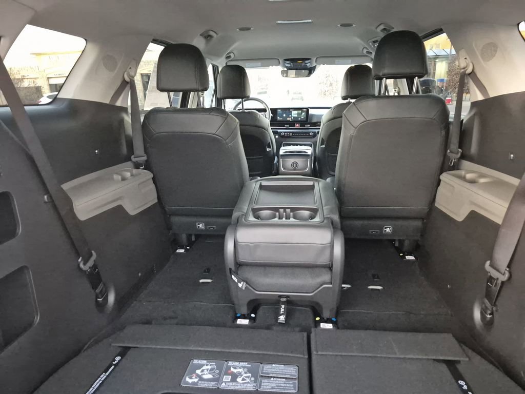 New 2026 Kia Carnival LXS image 13