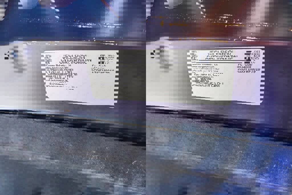 Used 2021 Chevrolet Malibu LT image 30