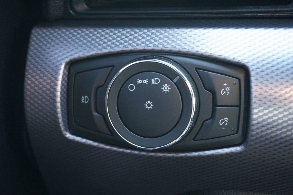 Used 2017 Ford Mustang GT RWD image 23