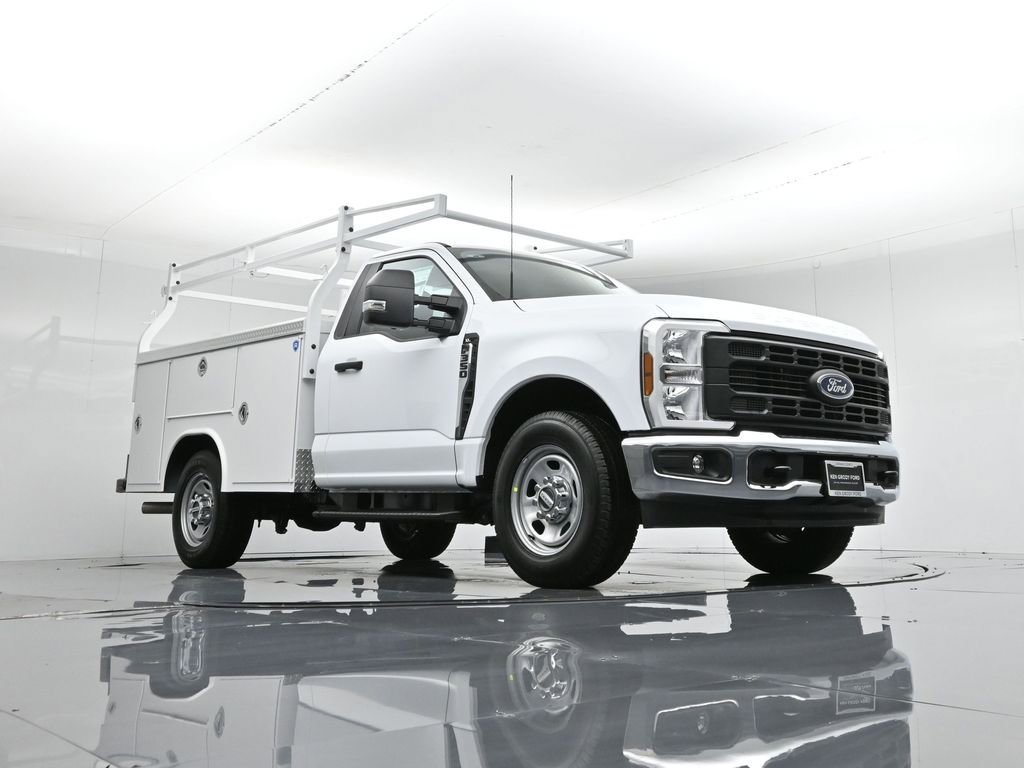 New 2026 Ford F350 XL w/ XL Chrome Package image 55
