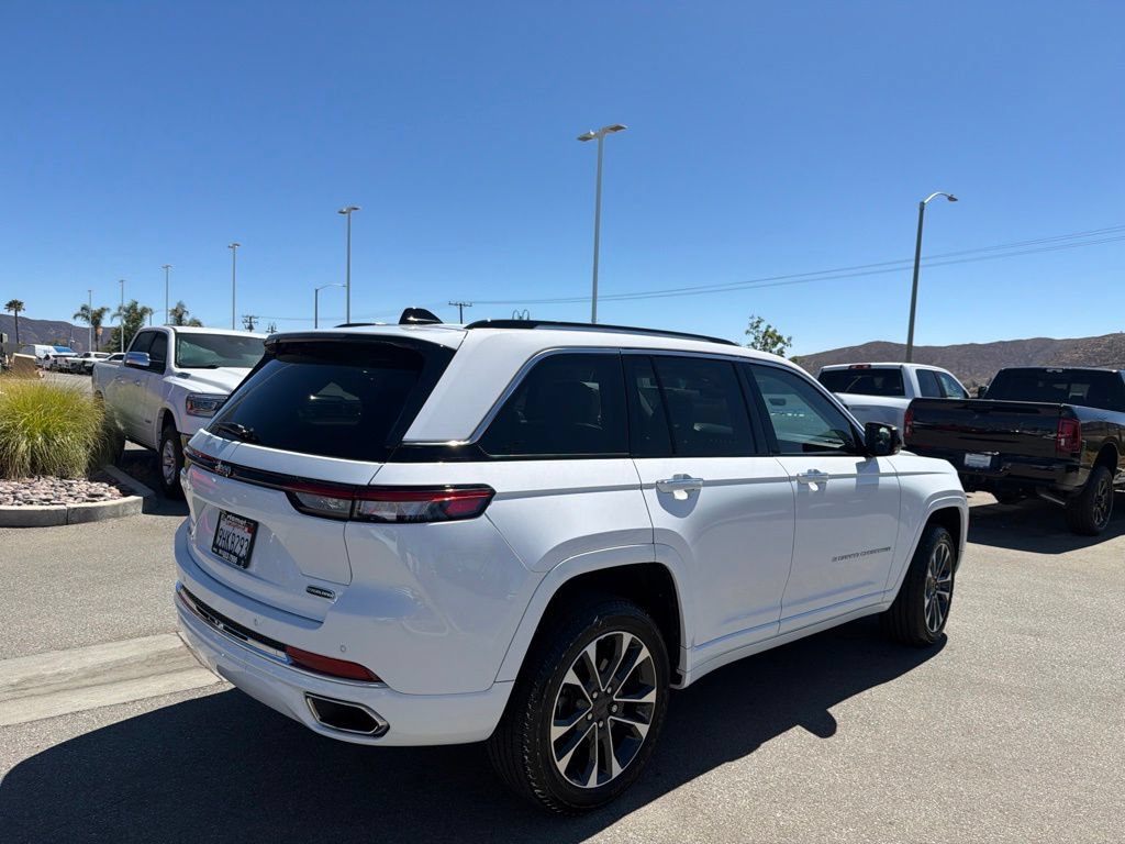 Used 2023 Jeep Grand Cherokee Overland AWD/4WD image 8