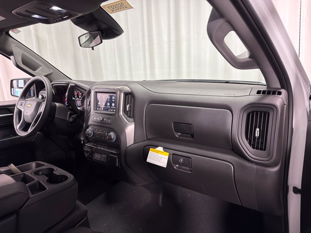 New 2026 Chevrolet Silverado 1500 Custom AWD/4WD image 31