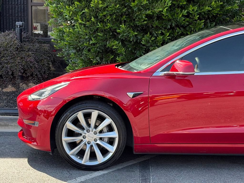 Used 2020 Tesla Model 3 Standard Range RWD image 10