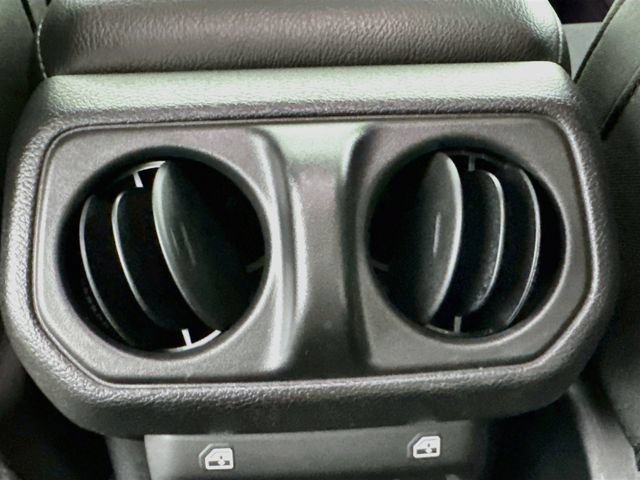 Used 2023 Jeep Gladiator Sport AWD/4WD image 28