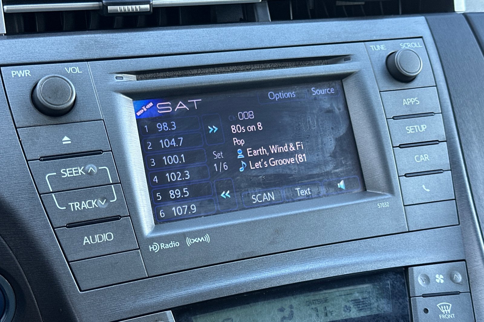 Used 2013 Toyota Prius Plug-In Hybrid image 18