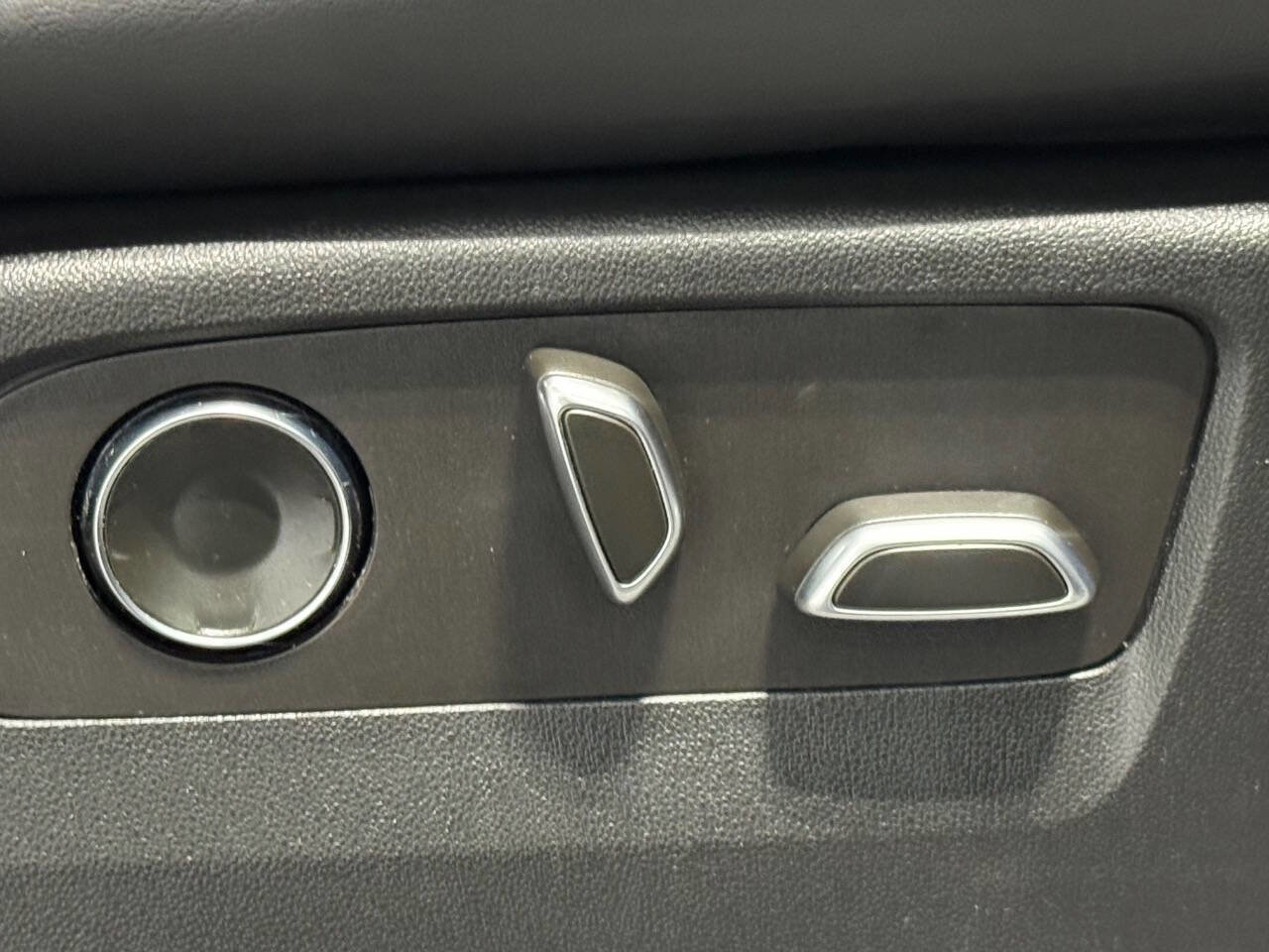 Used 2021 Cadillac Escalade Sport w/ Driver Assist Tech Package image 24