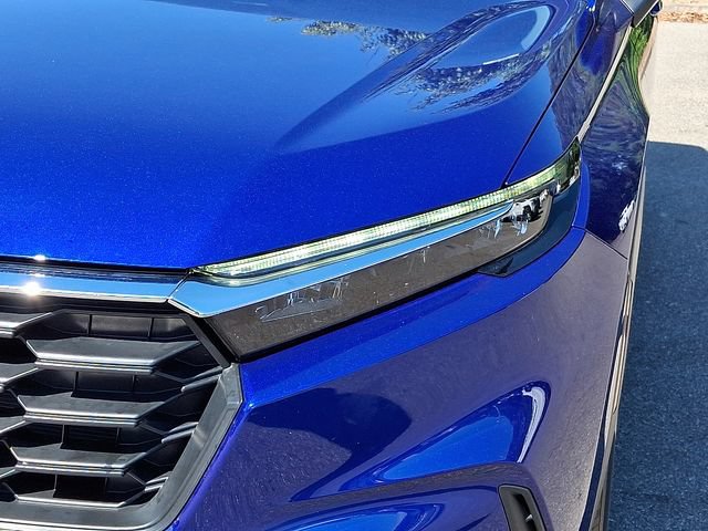 Used 2025 Honda CR-V LX image 11