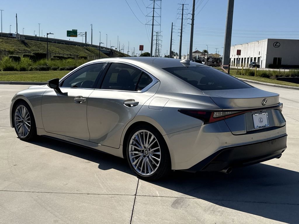 Used 2023 Lexus IS 300 w/ Premium Package RWD image 10