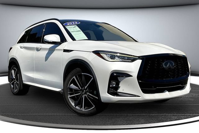 Used 2023 INFINITI QX50 Sport FWD image 3