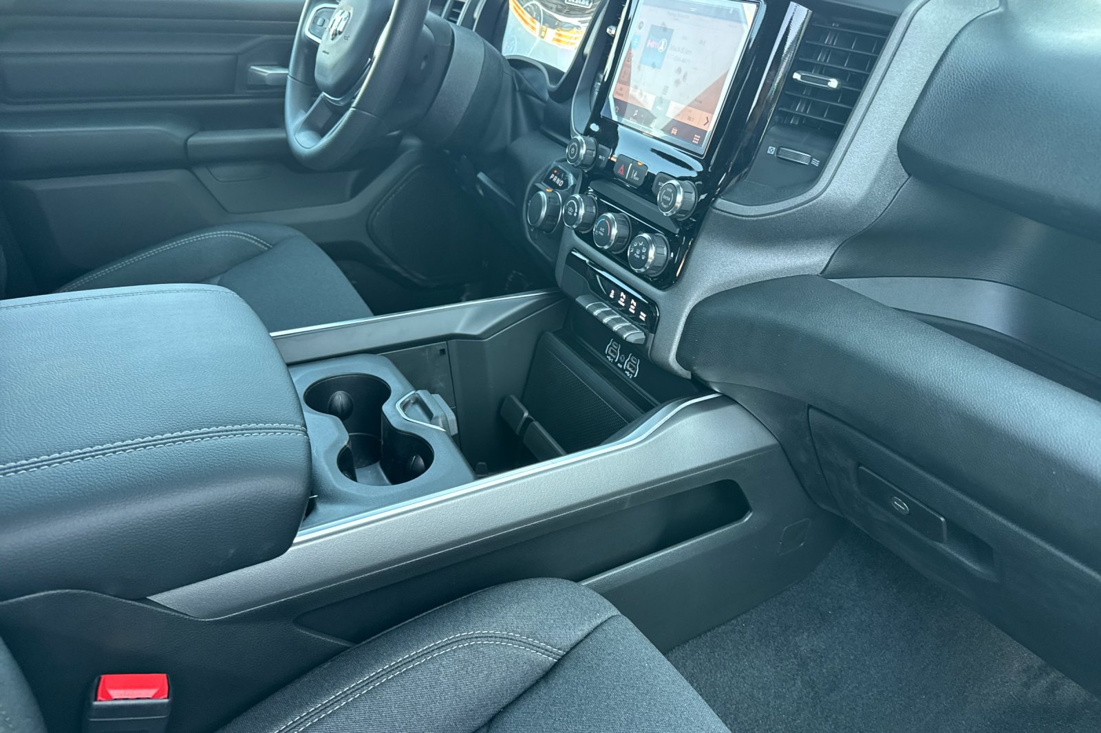 New 2027 RAM 1500 Express AWD/4WD image 14