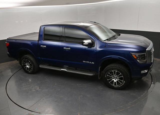 Used 2021 Nissan Titan Platinum Reserve AWD/4WD image 17