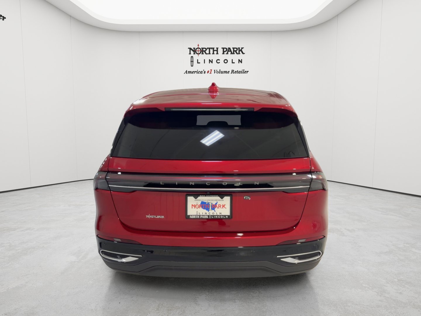 New 2026 Lincoln Nautilus Premier AWD/4WD image 8