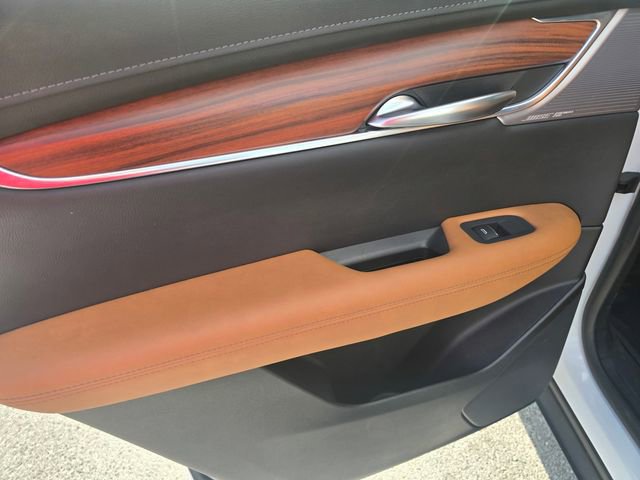 Used 2023 Cadillac XT5 Premium Luxury w/ Technology Package image 15