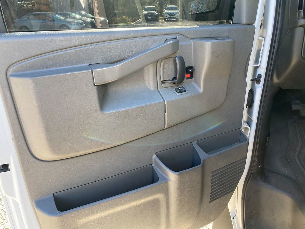 Used 2020 GMC Savana 2500 w/ Driver Convenience Package image 11