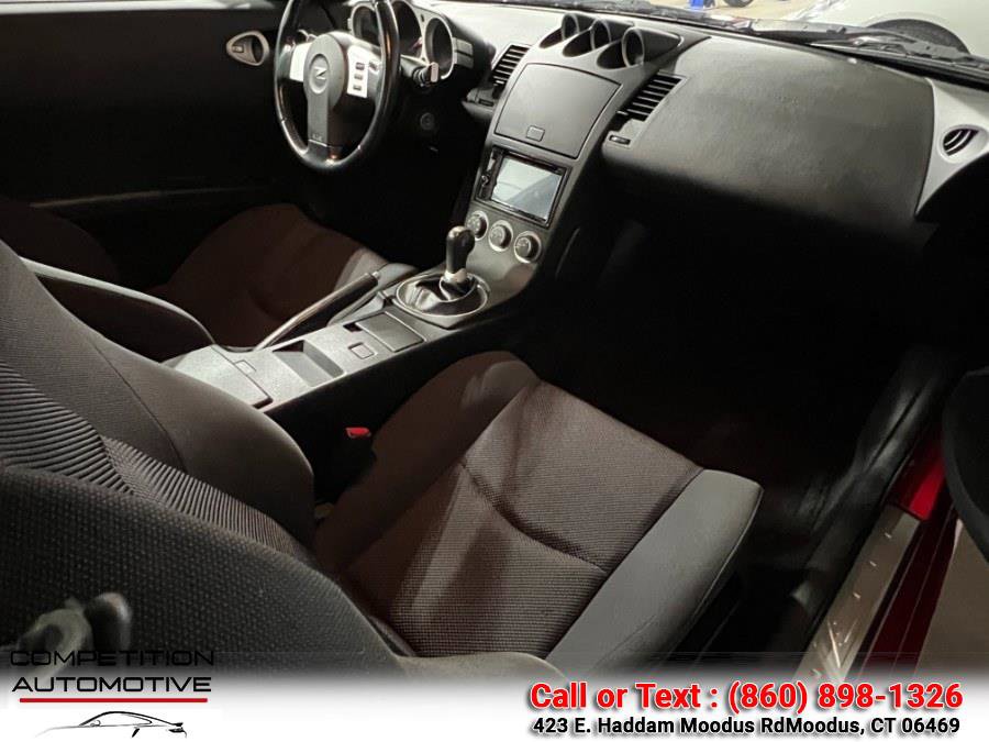 Used 2004 Nissan 350Z Enthusiast w/ Cargo Convenience Pkg image 13