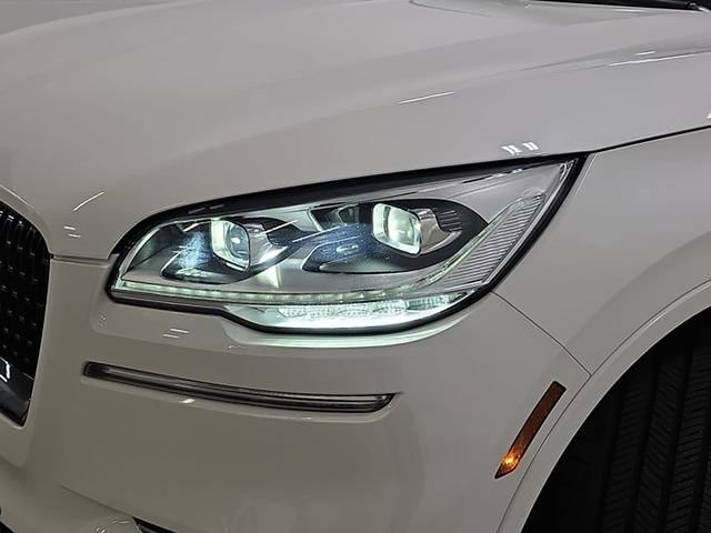 Certified 2023 Lincoln Aviator Black Label AWD/4WD image 28