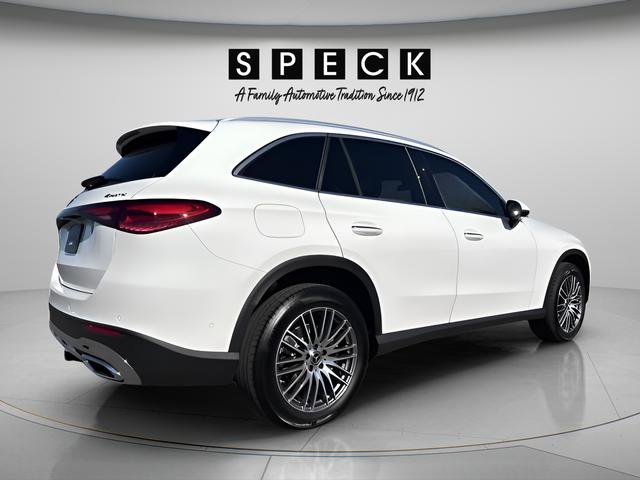 Used 2024 Mercedes-Benz GLC 300 4MATIC image 5