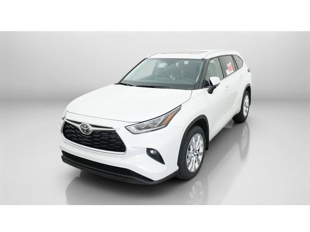 New 2026 Toyota Highlander Limited AWD/4WD image 16