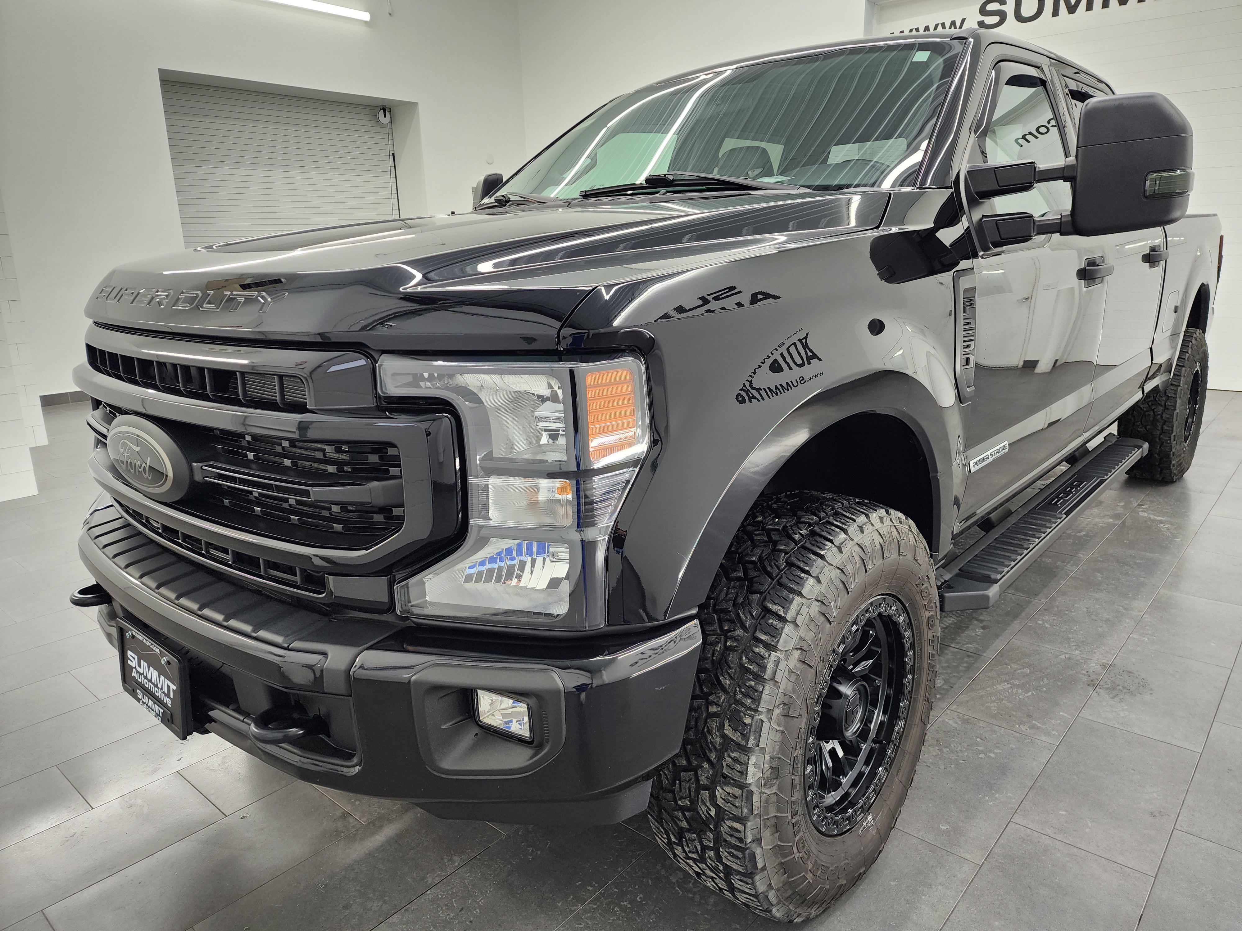 Used 2022 Ford F250 XLT w/ Black Appearance Package AWD/4WD image 7