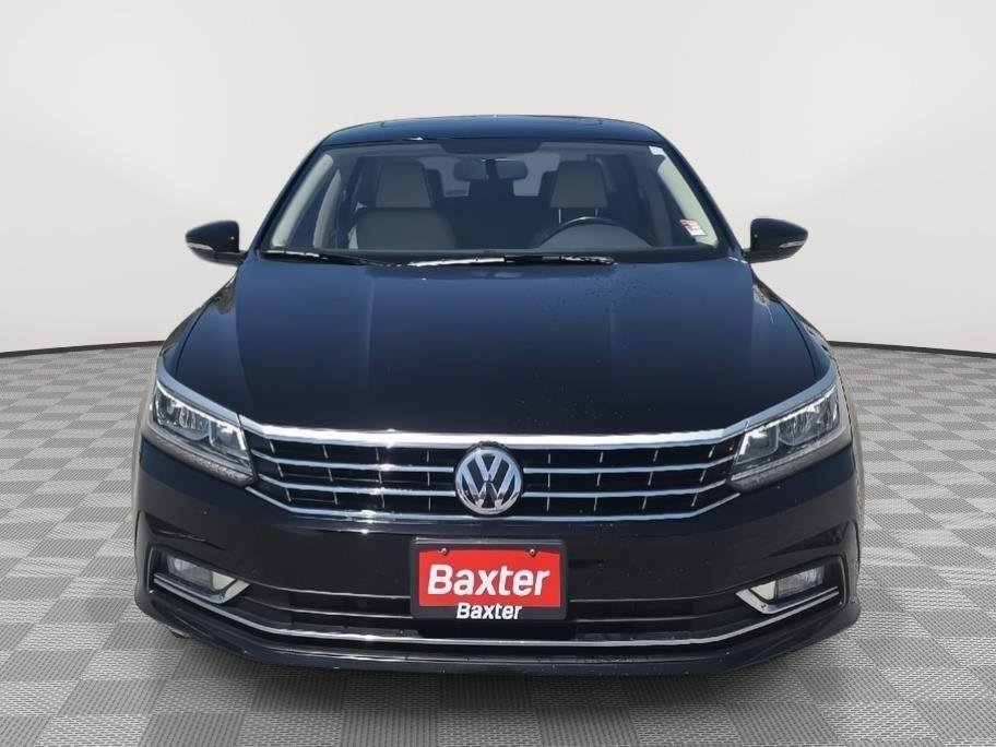 Used 2016 Volkswagen Passat 1.8T SE w/ Lighting Package (P06) FWD image 18