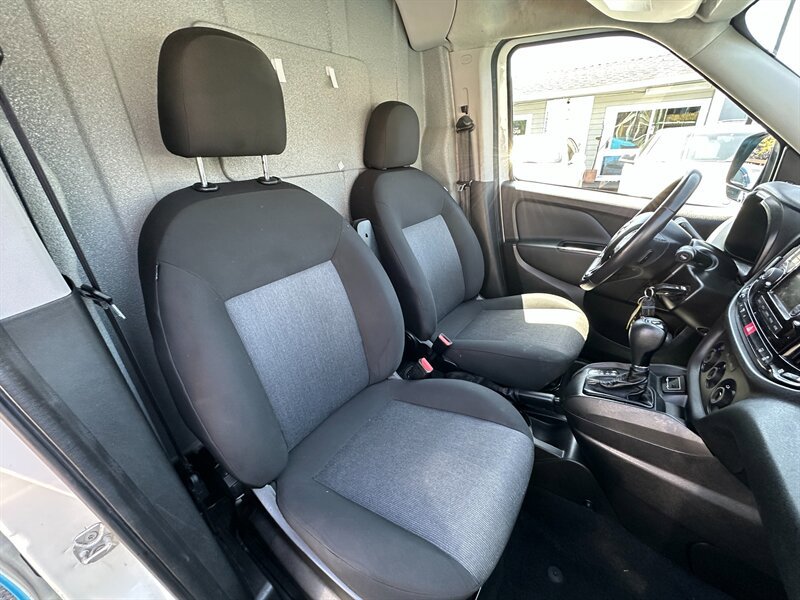 Used 2017 RAM ProMaster City Tradesman SLT w/ Rear Back-up Camera Group FWD image 17