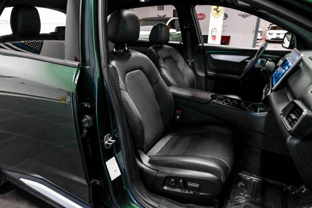 Used 2023 VinFast VF 8 Plus AWD/4WD image 27