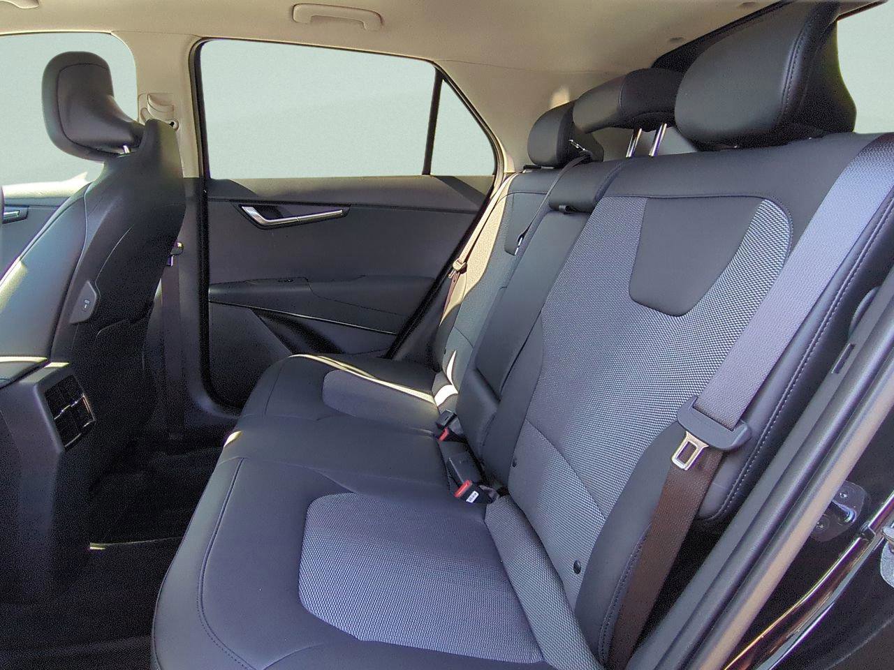 New 2025 Kia Niro EX Touring image 14