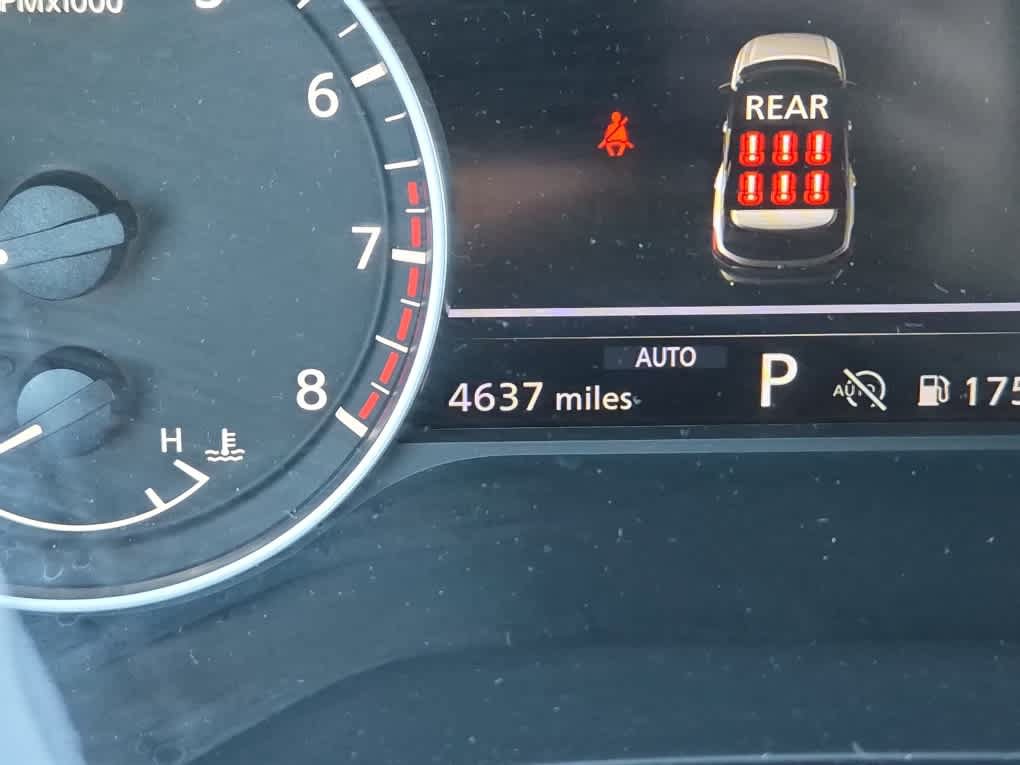 Used 2025 Nissan Pathfinder S AWD/4WD image 18