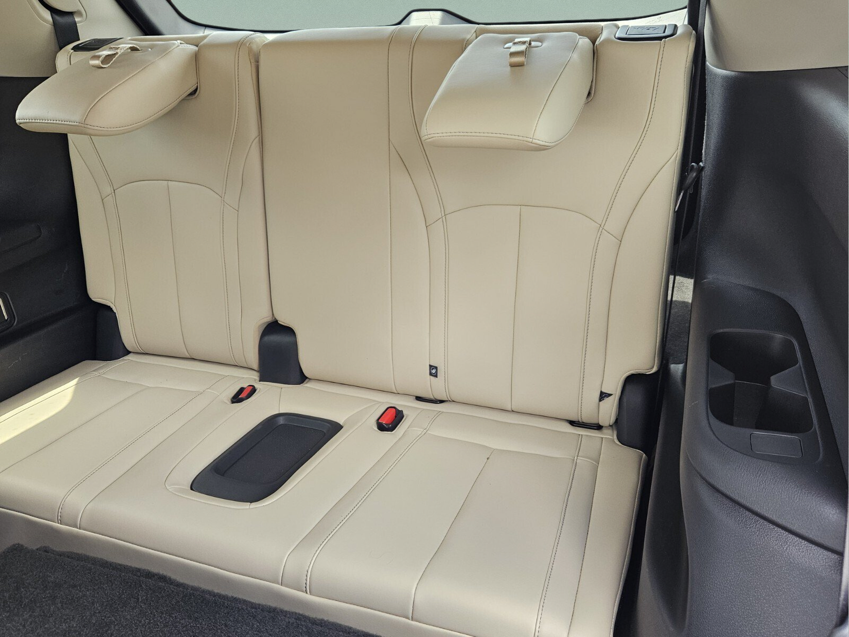 Used 2025 INFINITI QX60 Luxe w/ Vision Package FWD image 9