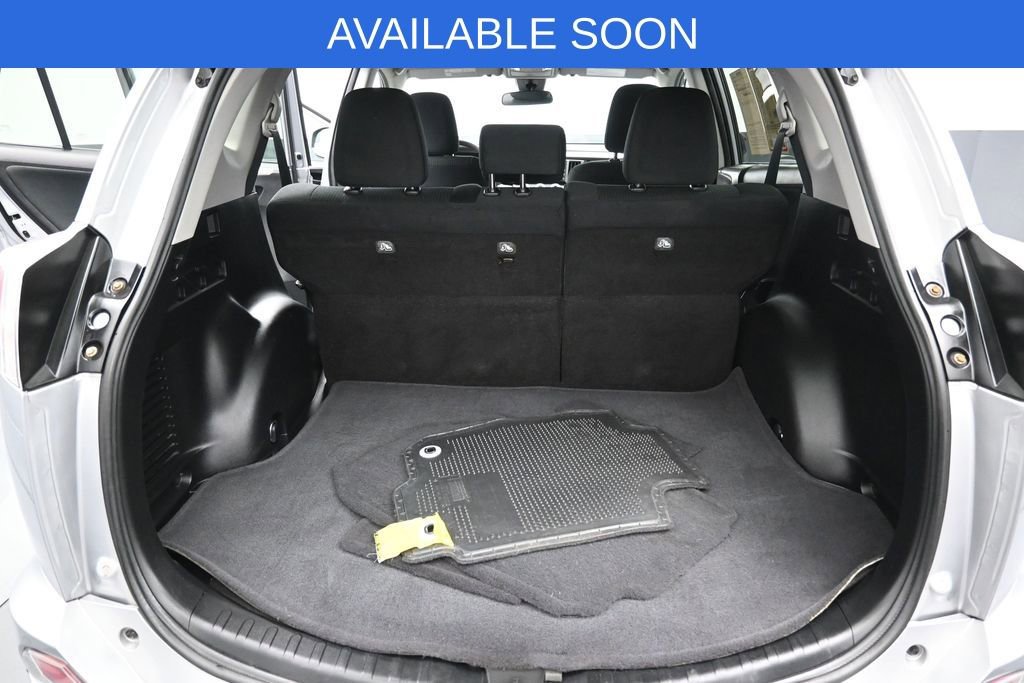 Used 2017 Toyota RAV4 LE w/ Carpet Mat Package AWD/4WD image 26