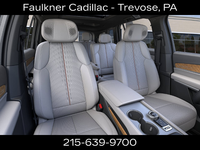 New 2027 Cadillac Vistiq Luxury w/ LPO, Floor Liner Package AWD/4WD image 16
