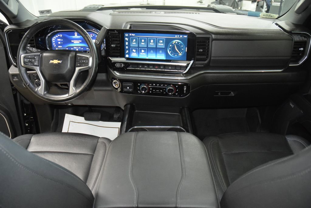 Used 2024 Chevrolet Silverado 2500 LTZ w/ LTZ Plus Package image 35