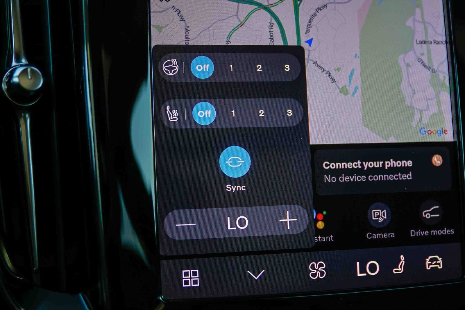 Used 2025 Volvo V60 B5 Cross Country Plus image 27