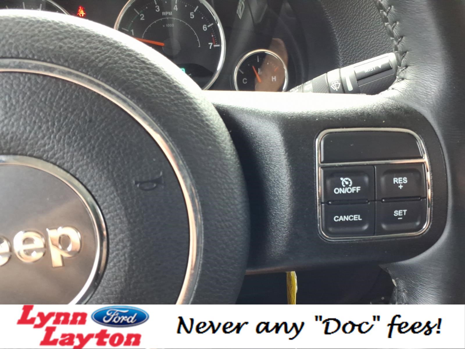 Used 2015 Jeep Wrangler Unlimited Sahara w/ Connectivity Group image 20