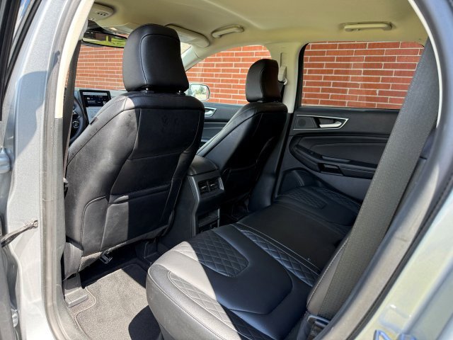 Used 2024 Ford Edge Titanium AWD/4WD image 16