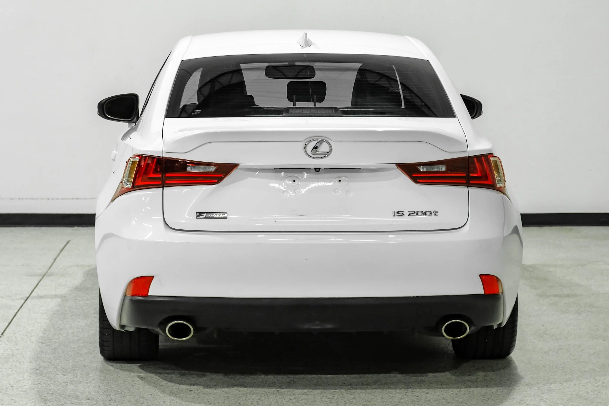 Used 2016 Lexus IS 200t w/ F Sport Package RWD image 7