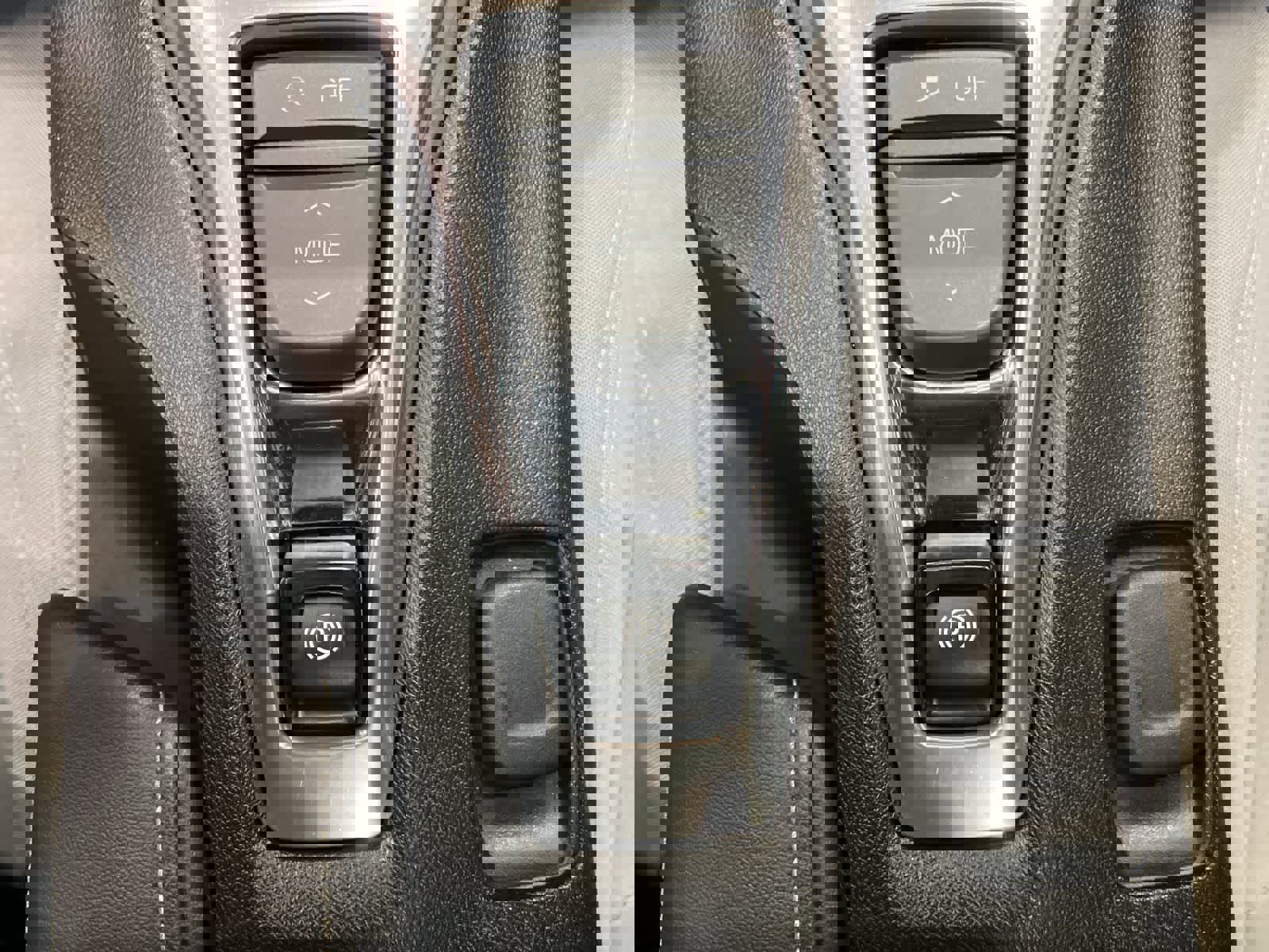 Used 2017 Chevrolet Camaro SS image 15