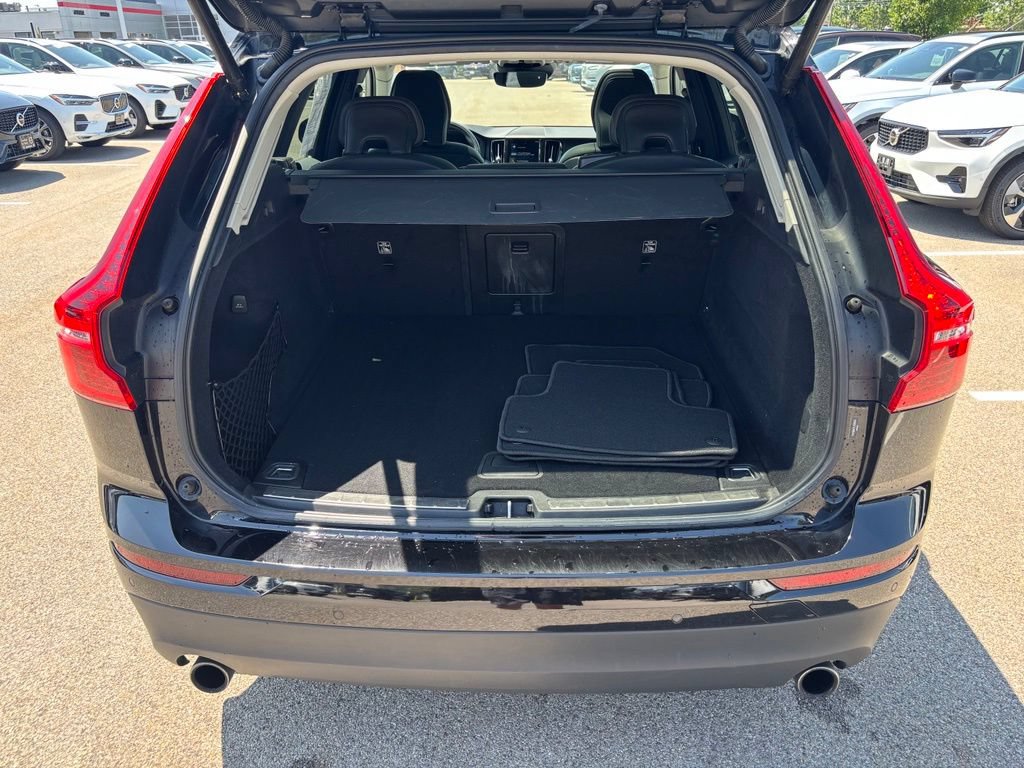 Used 2020 Volvo XC60 T5 Momentum w/ Protection Package AWD/4WD image 24