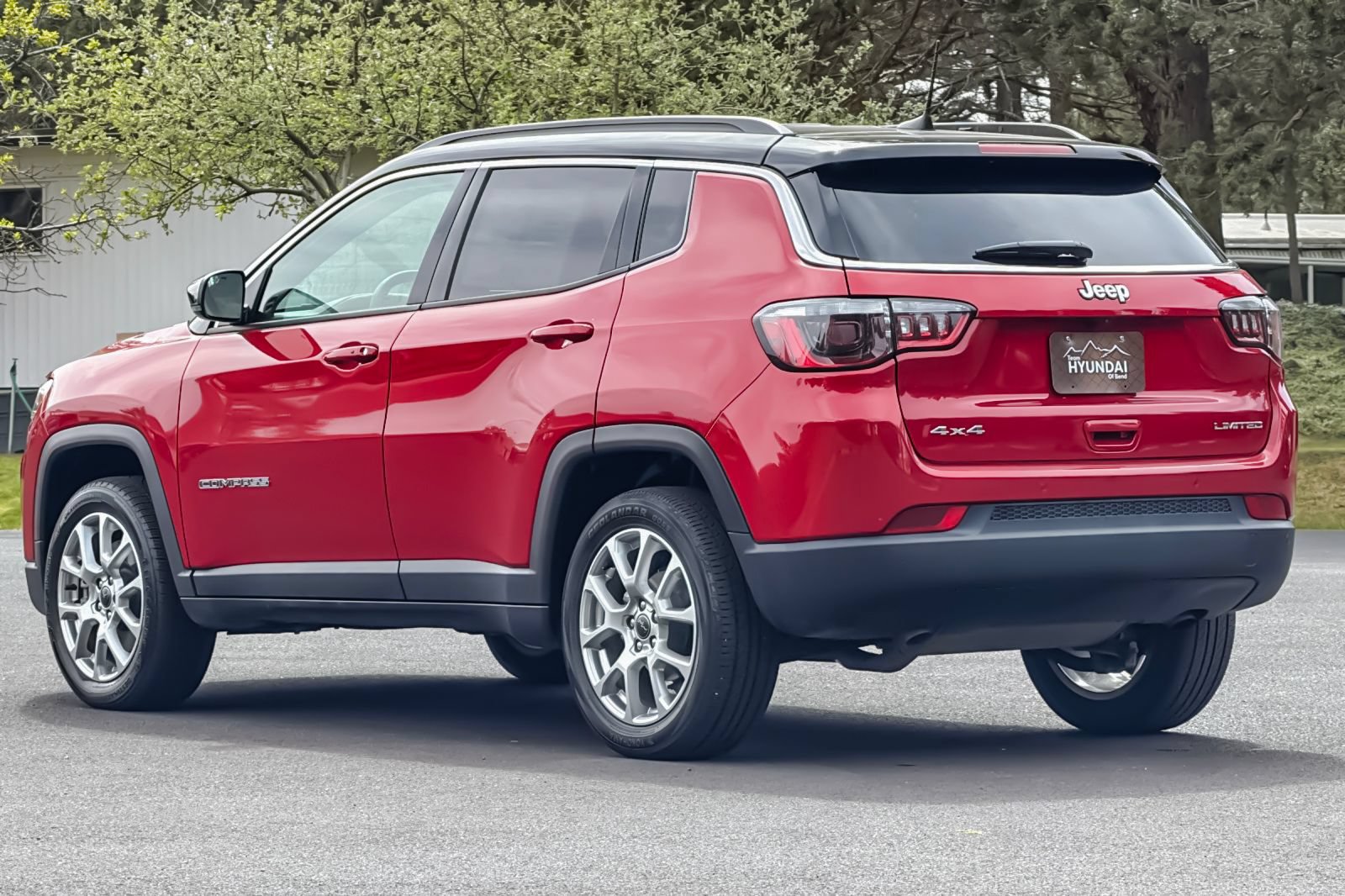 Used 2025 Jeep Compass Limited AWD/4WD image 6