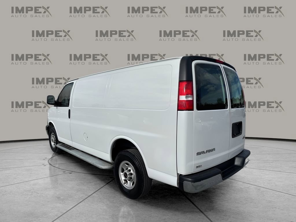 Used 2023 GMC Savana 2500 w/ Driver Convenience Package image 3
