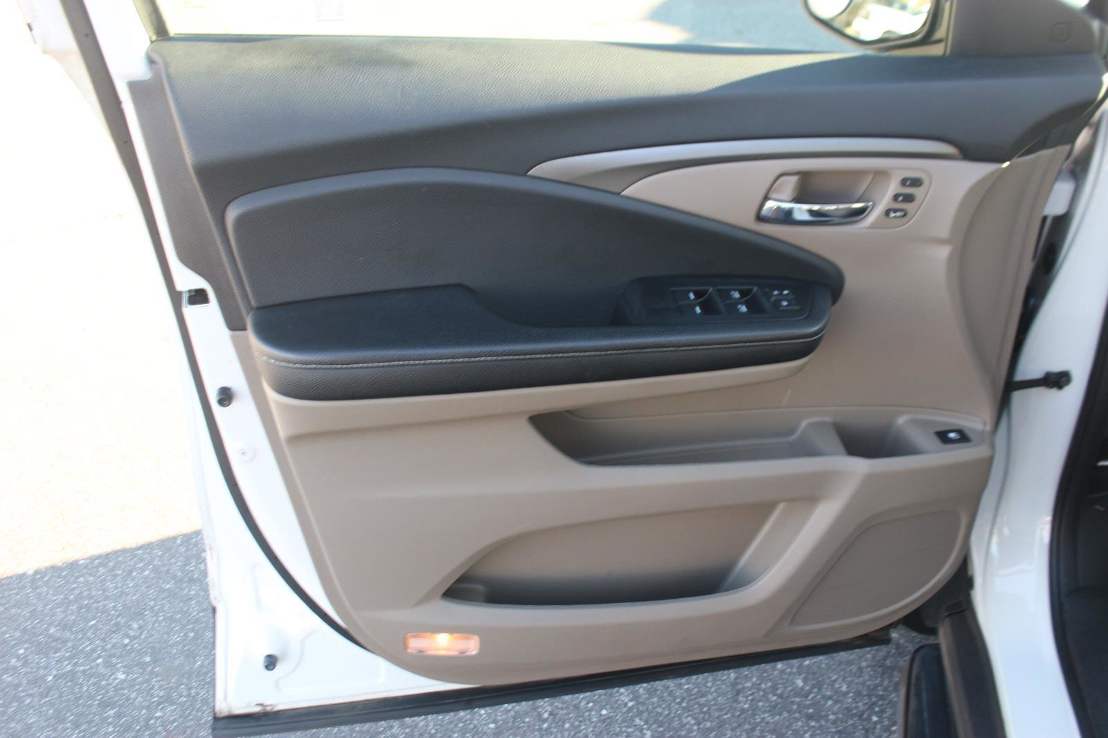 Used 2022 Honda Ridgeline RTL-E image 13